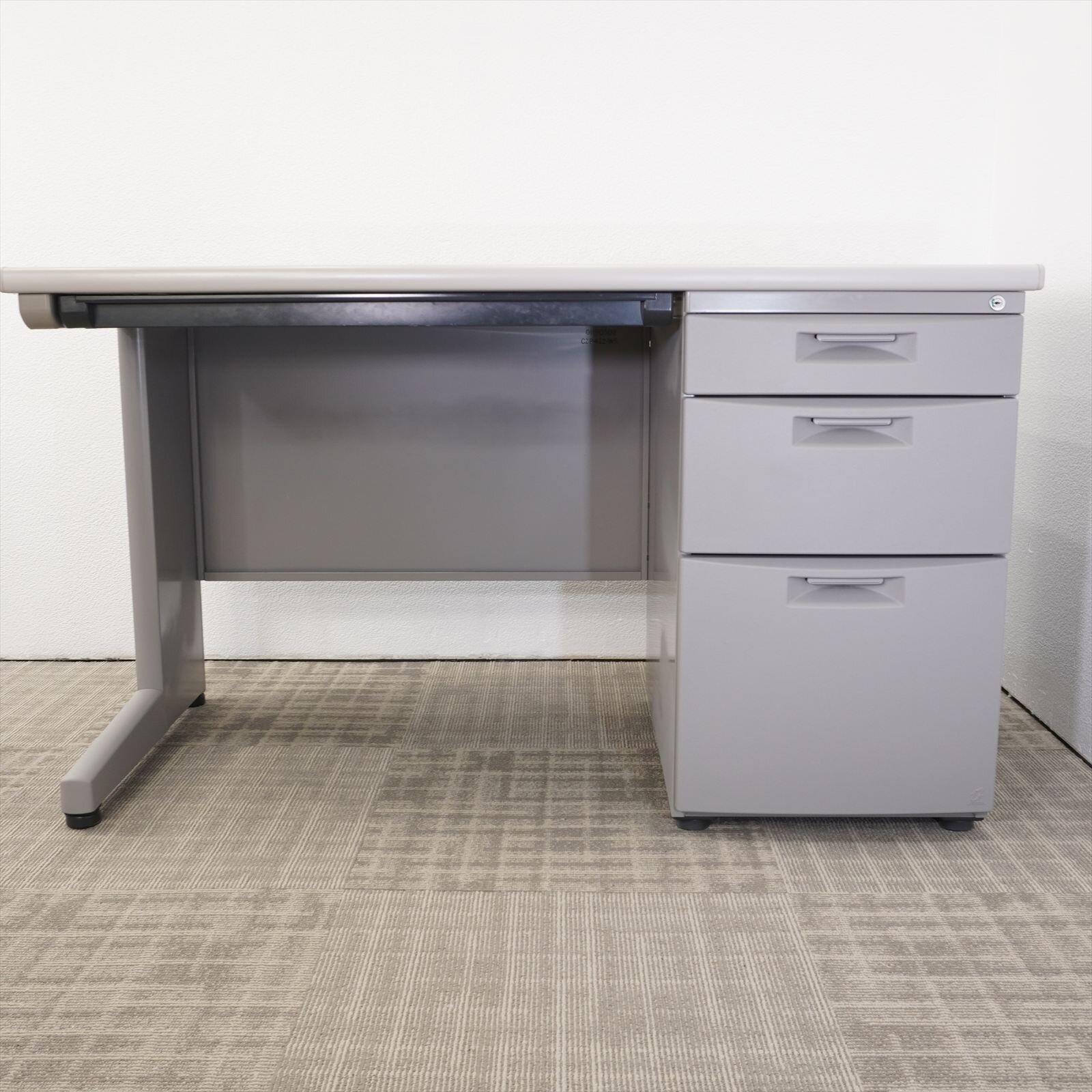 イトーキ ＣＺ 片袖机 127 WE色