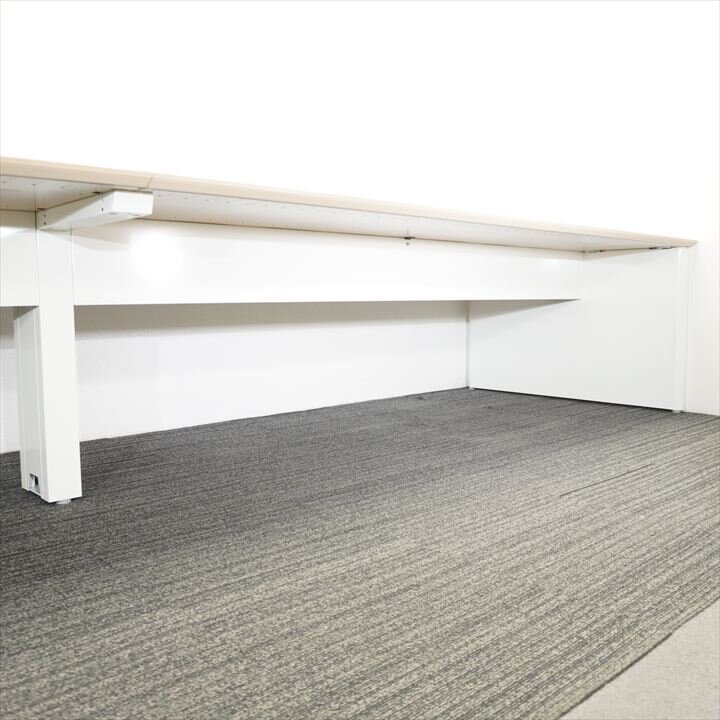 オカムラ プロユニット フリーウェイ フリーアドレス 6012 H720 W2400天板4枚+W1200天板2枚 10席分 ネオウッドライト天板