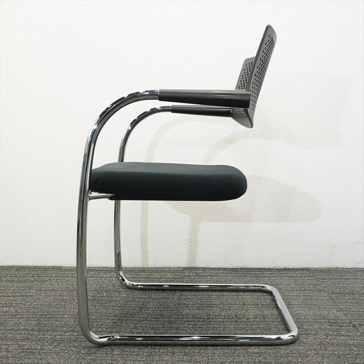 ヴィトラ ビザビ2 スタッキングチェア ブラック 特価品
