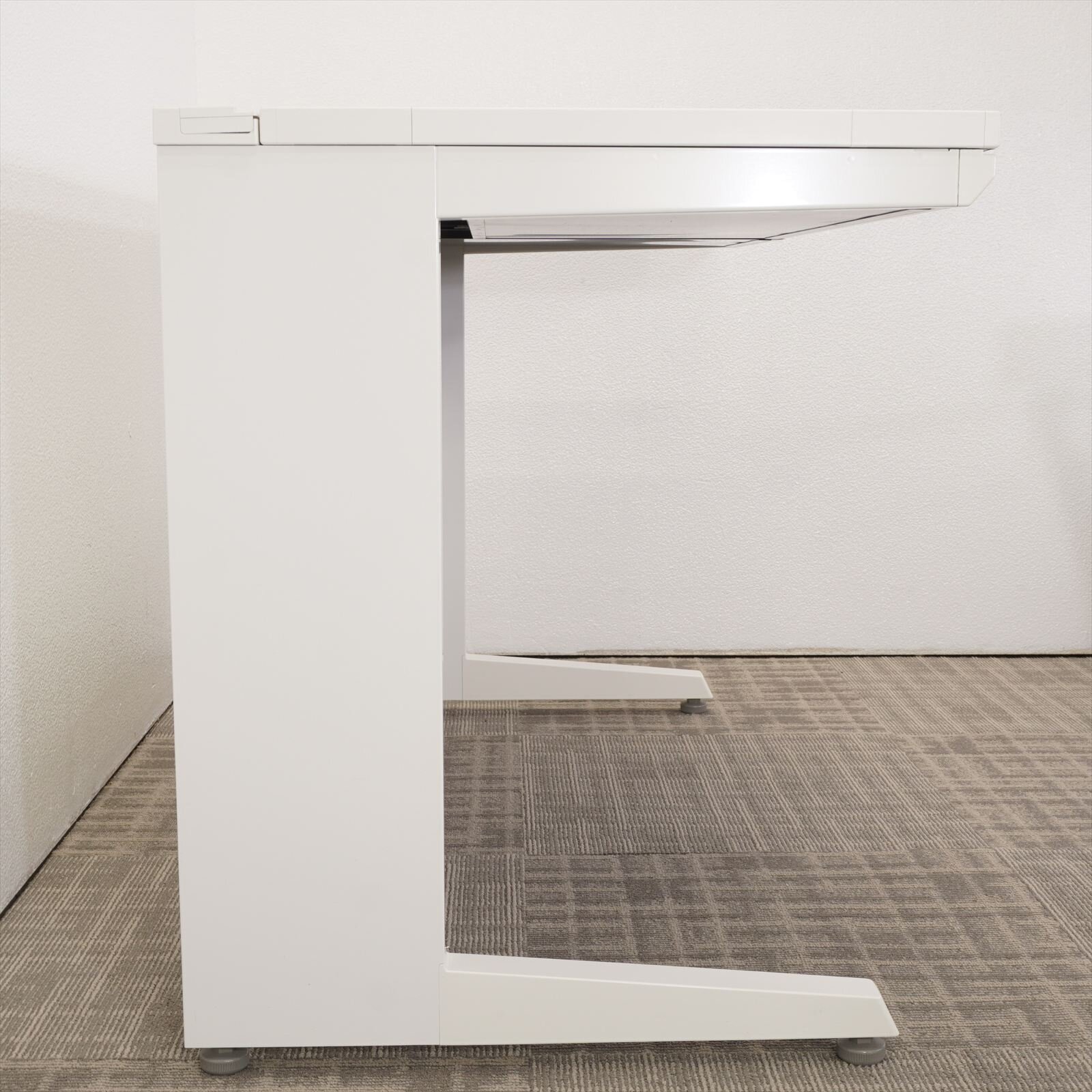 オカムラ アドバンス 126 H720 ホワイト