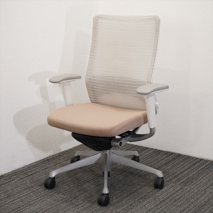 オカムラ コーラル 可動肘 ハイバック ランバー付 ベージュ