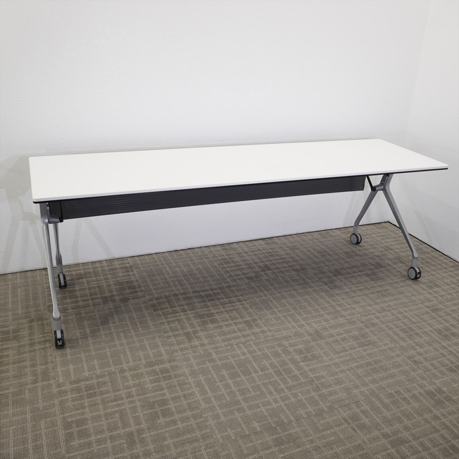 オカムラ インターアクトNT フラップテーブル 2160 幕板付 棚板無し 配線ダクト無し ホワイト