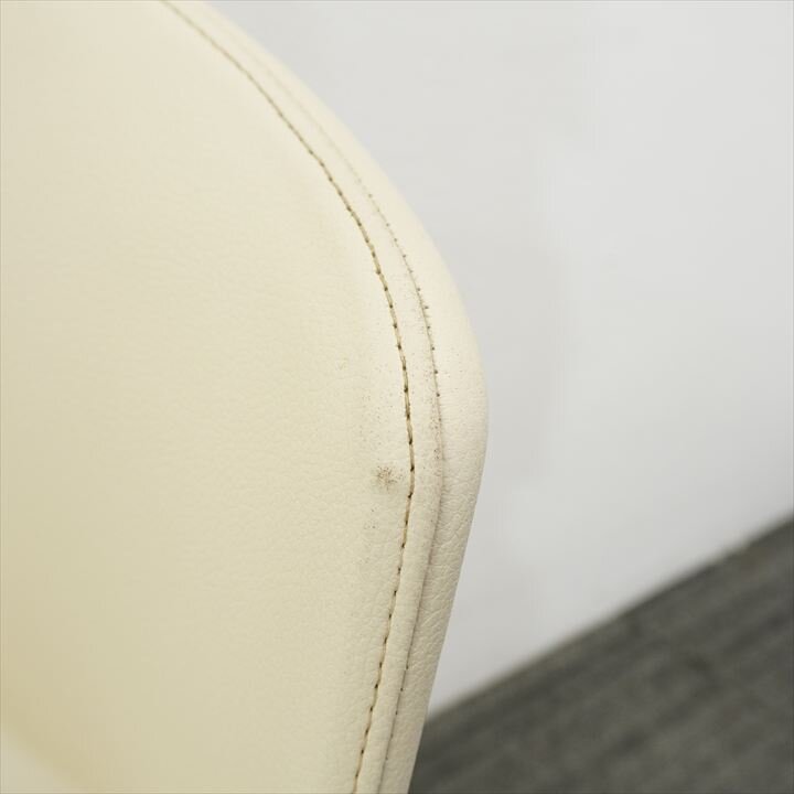 カッシーナ・イクスシー 367 HORA オラ アームチェアー アイボリー 革 特価品