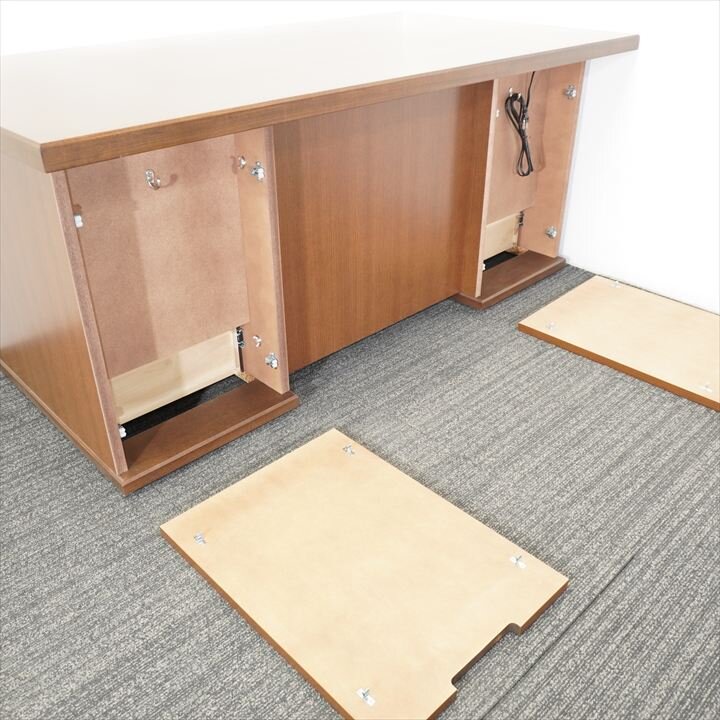 コクヨ マネージメント７０シリーズ 木製両袖机 W1600