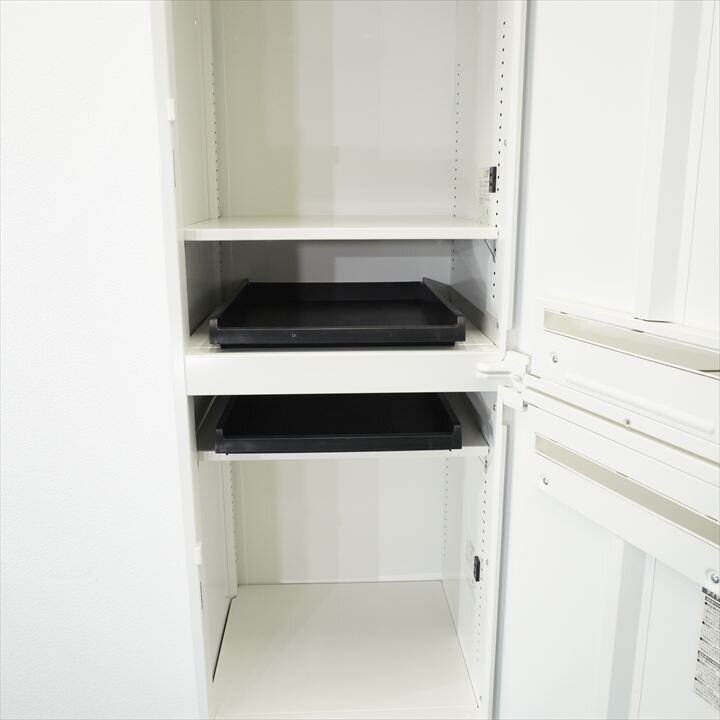 オカムラ レクトライン ダイヤル式6人用モバイルロッカー コンセント付 H1810 ZA75色