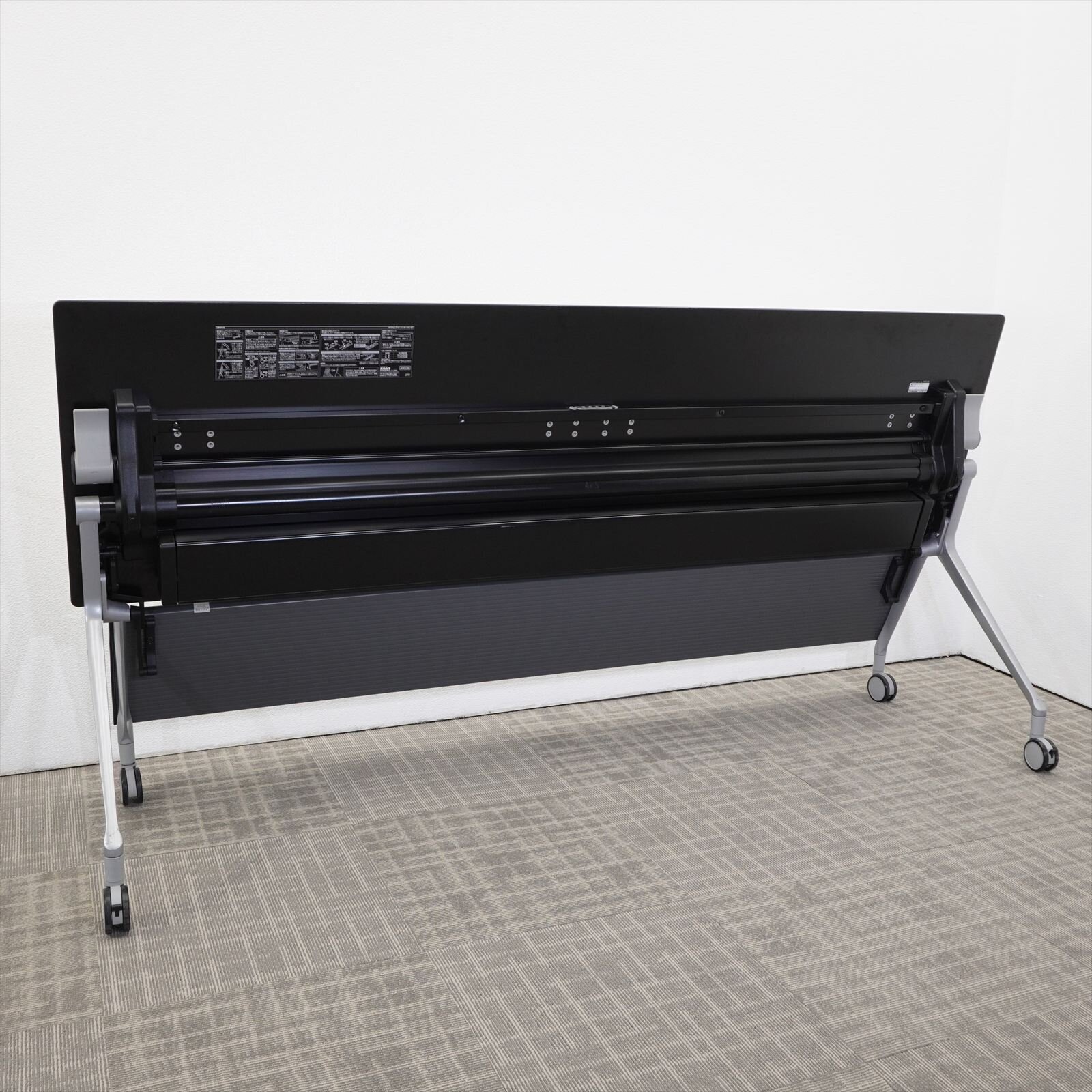 オカムラ インターアクトNT フラップテーブル 2160 幕板付 棚板無し 配線ダクト無し ホワイト