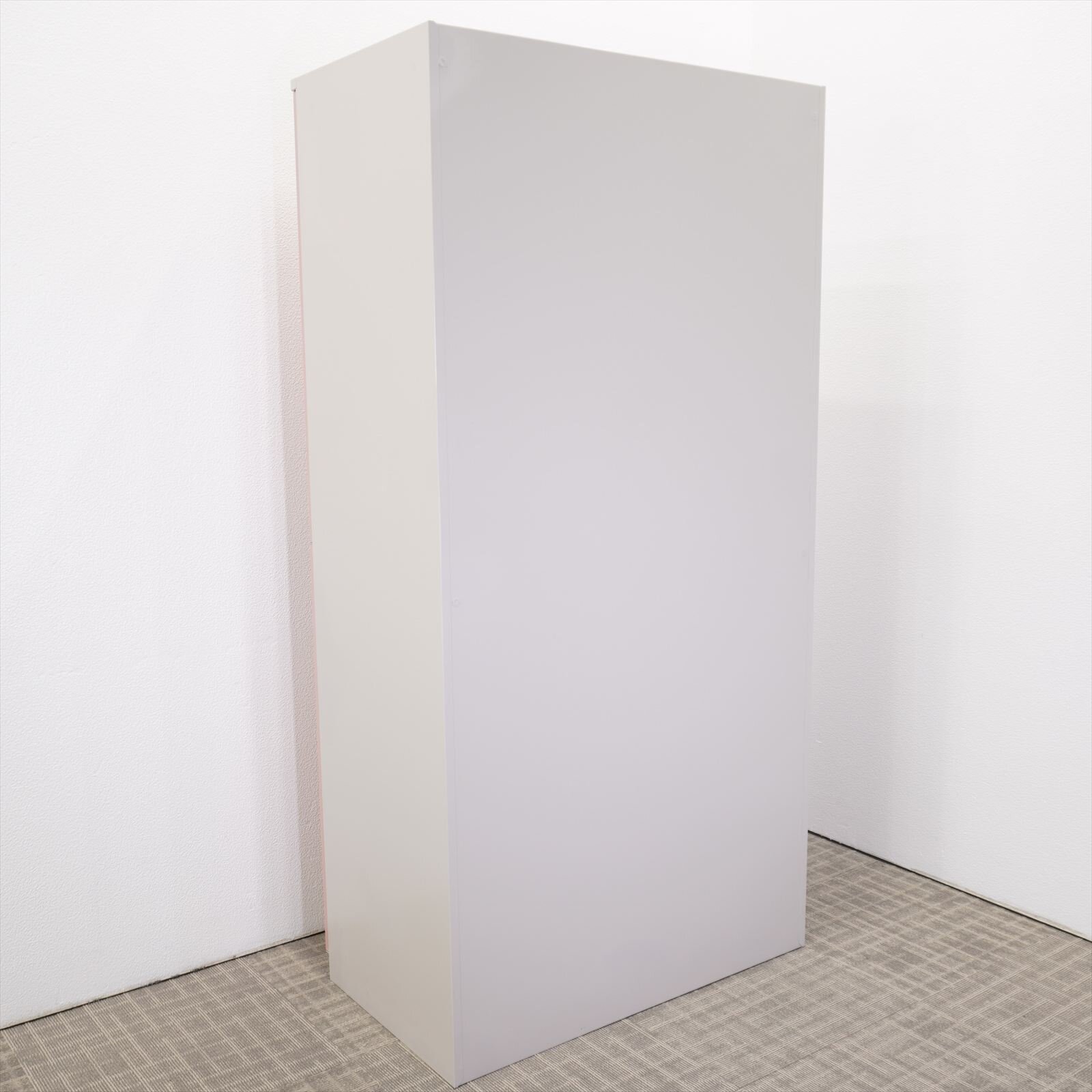 イトーキ ６人用ロッカー ピンク