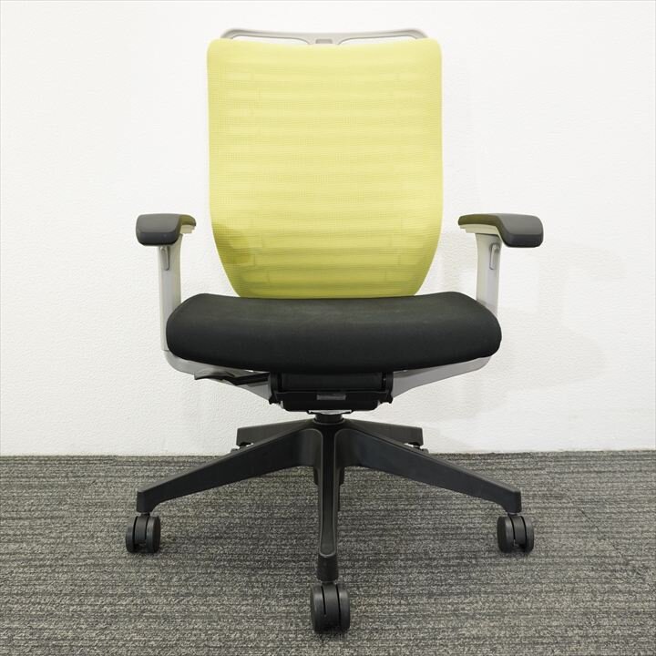 イトーキ エピオス 可動肘 ハイバック ハンガー付 ブライトモスグリーン/ブラック