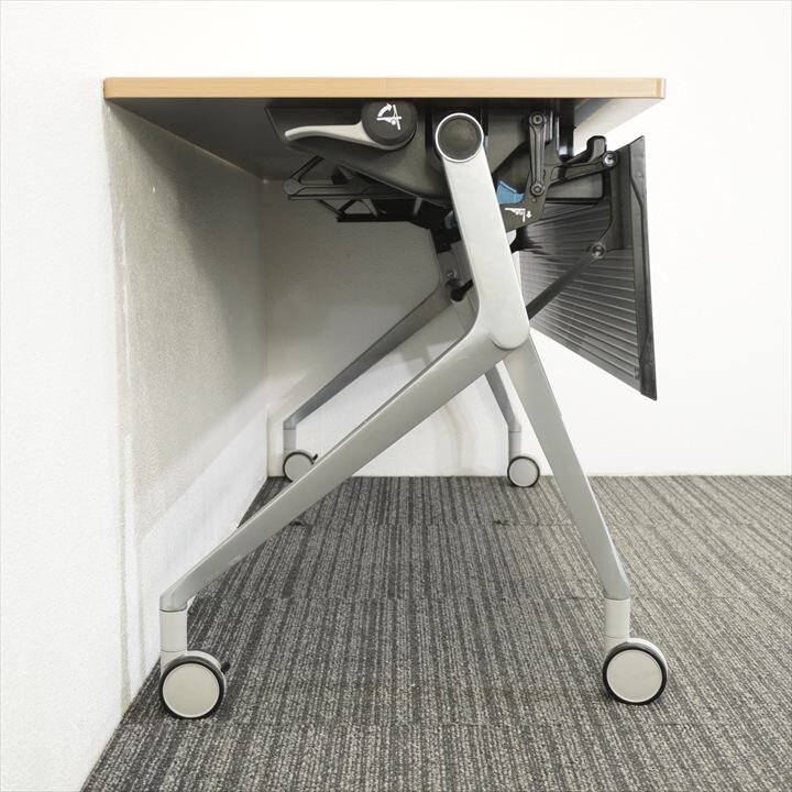 オカムラ インターアクトNT フラップテーブル 1560 幕板付 木目