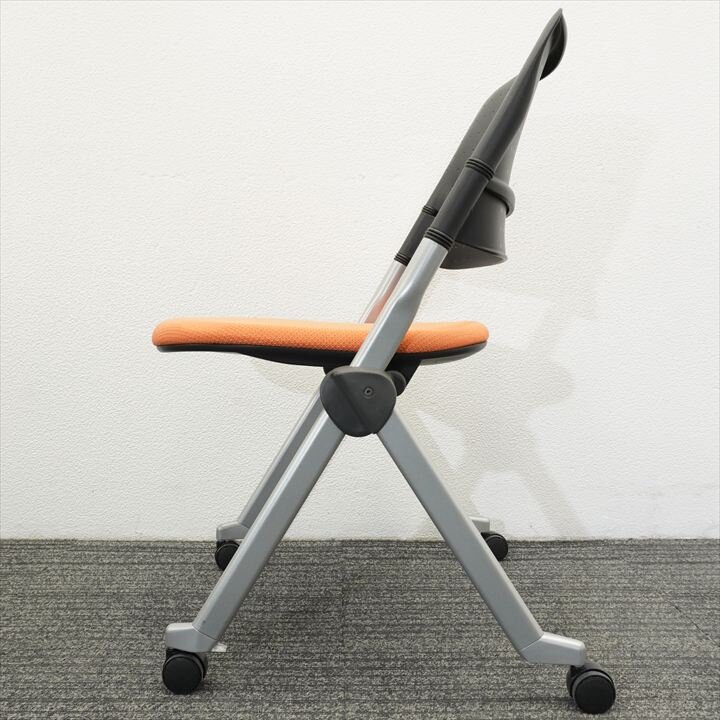 オカムラ リータ ミーティングチェア オレンジ