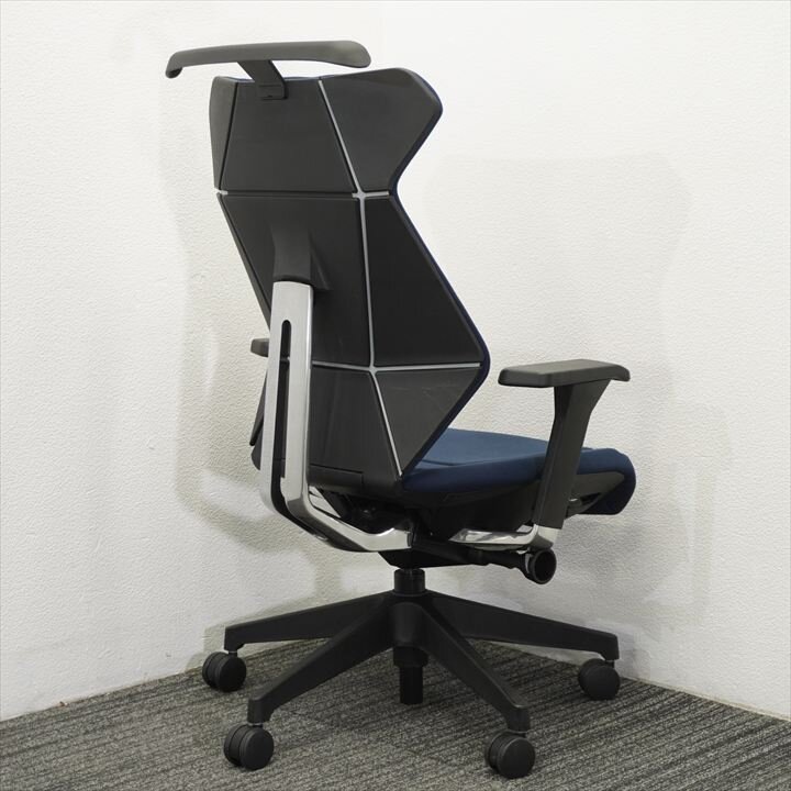 イトーキ フリップフラップ 可動肘 ハイバック ハンガー付 ネイビーブルー 特価品