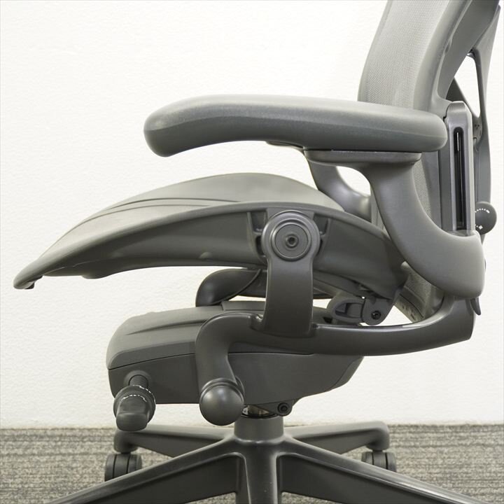 ハーマンミラー アーロンチェアー リマスタード フル装備 Ｂサイズ ハンガー付