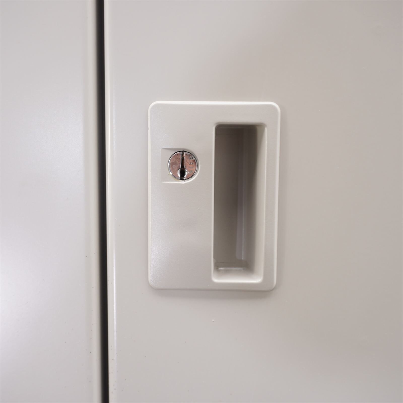 ウチダ NF型 ６人用ロッカー