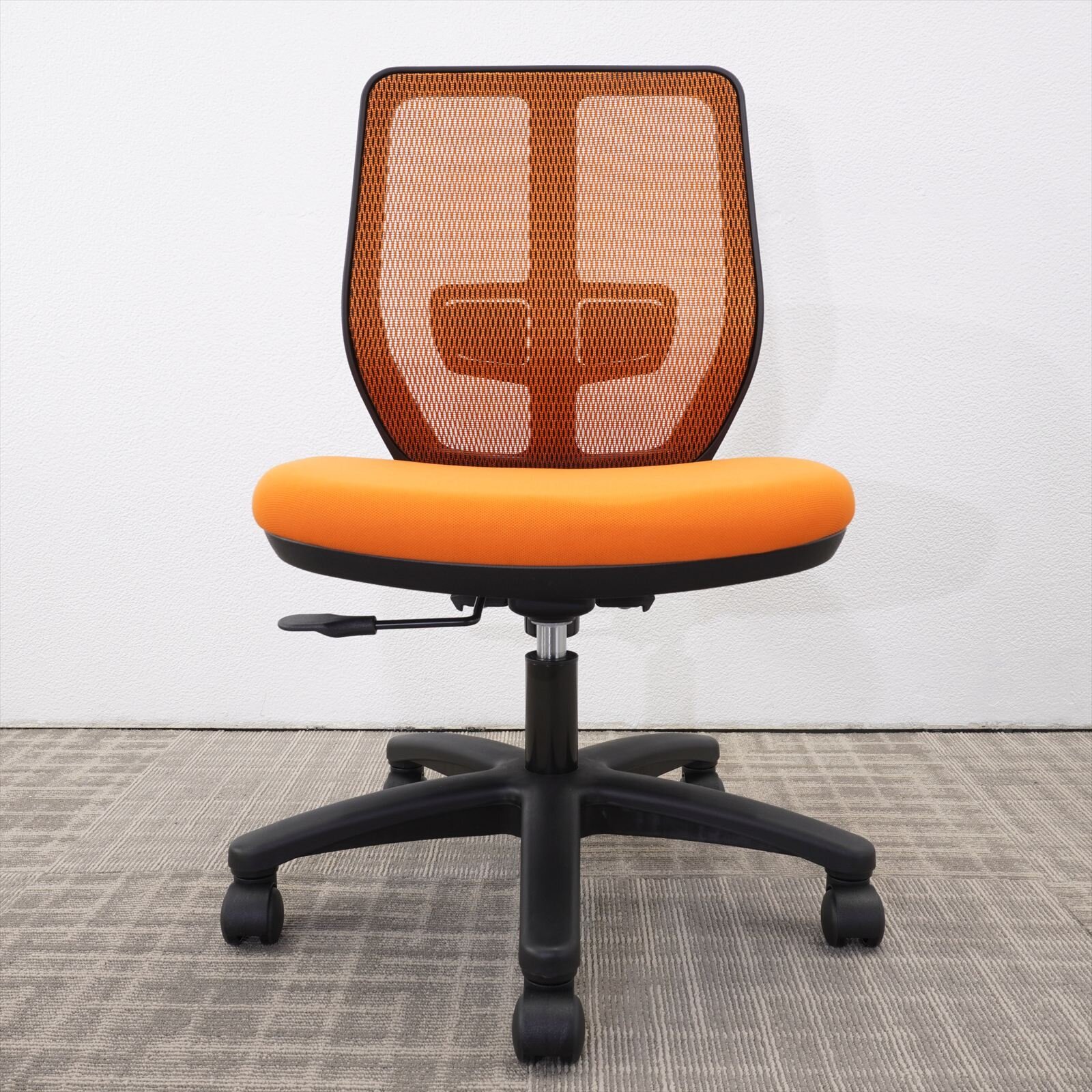 【新品】オカムラ ヴィラージュ VC1 オレンジ