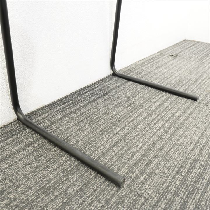 オカムラ シェリル パーソナルテーブル ブラック脚 プライズウッドライト W600 D440 H704