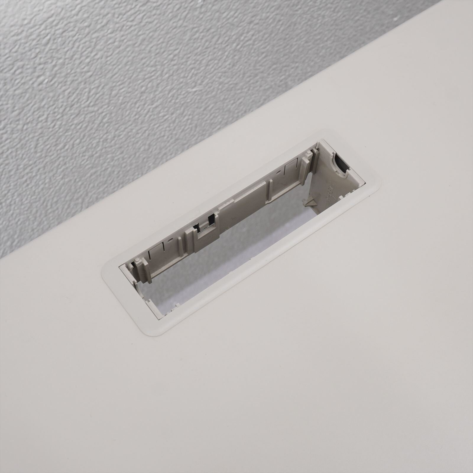 イトーキ ＣＺ 片袖机 127 WE色