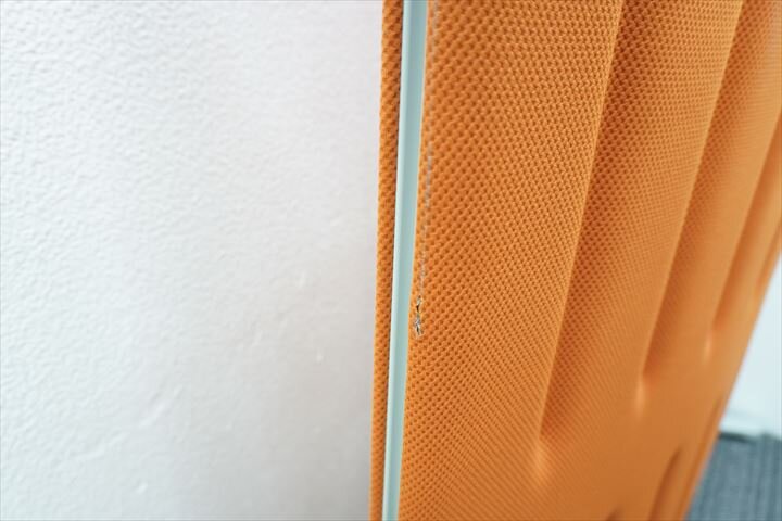 オカムラ マッフル フリースタンディングパネル Rパネル 可動脚 W1230 D540 H1700 オレンジ 特価品(2)