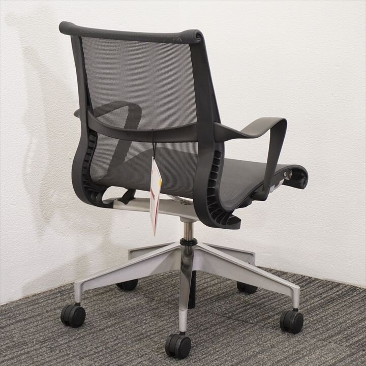 ハーマンミラー セトゥーチェアー 肘付