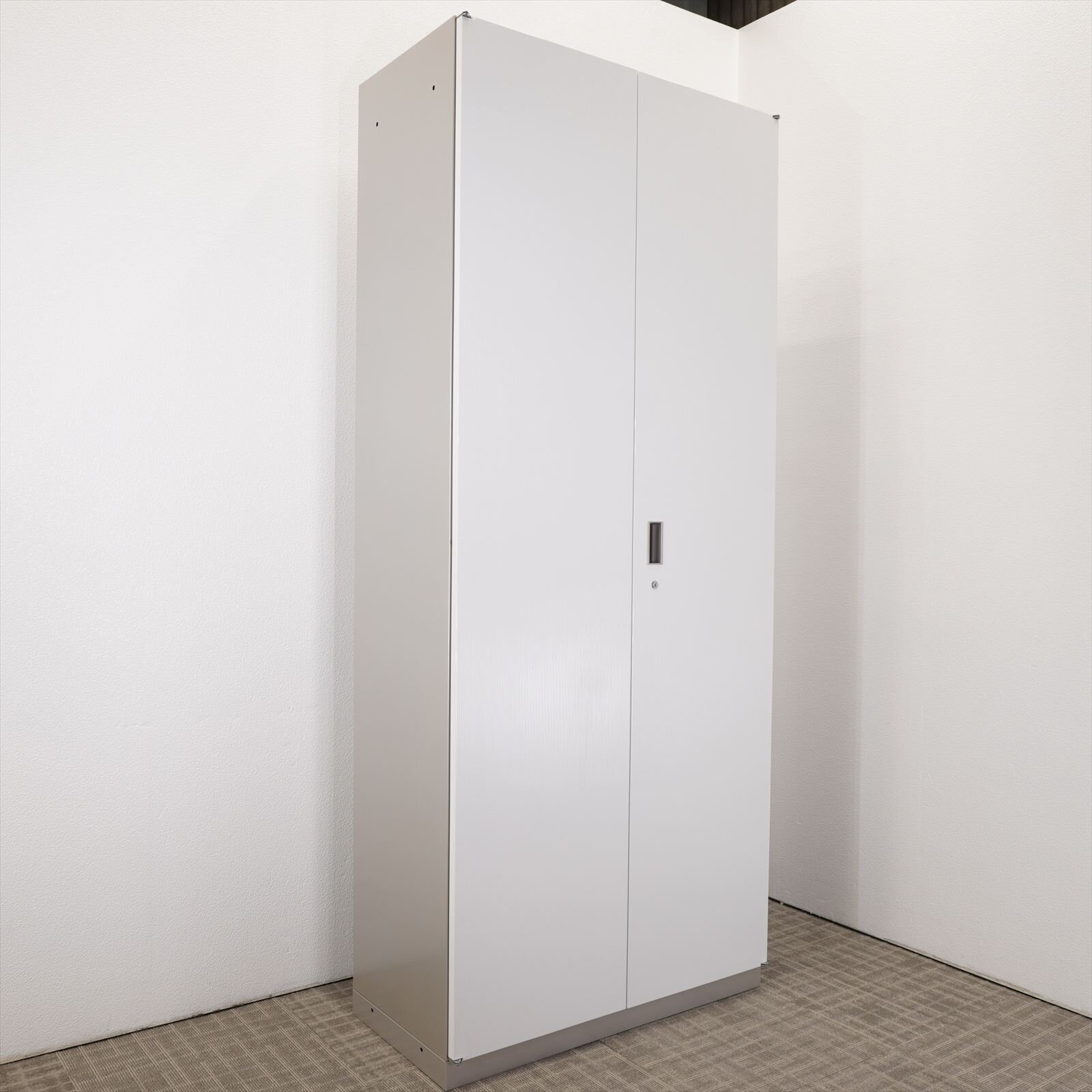 イトーキ シンラインキャビネットR 両開き書庫 H2140