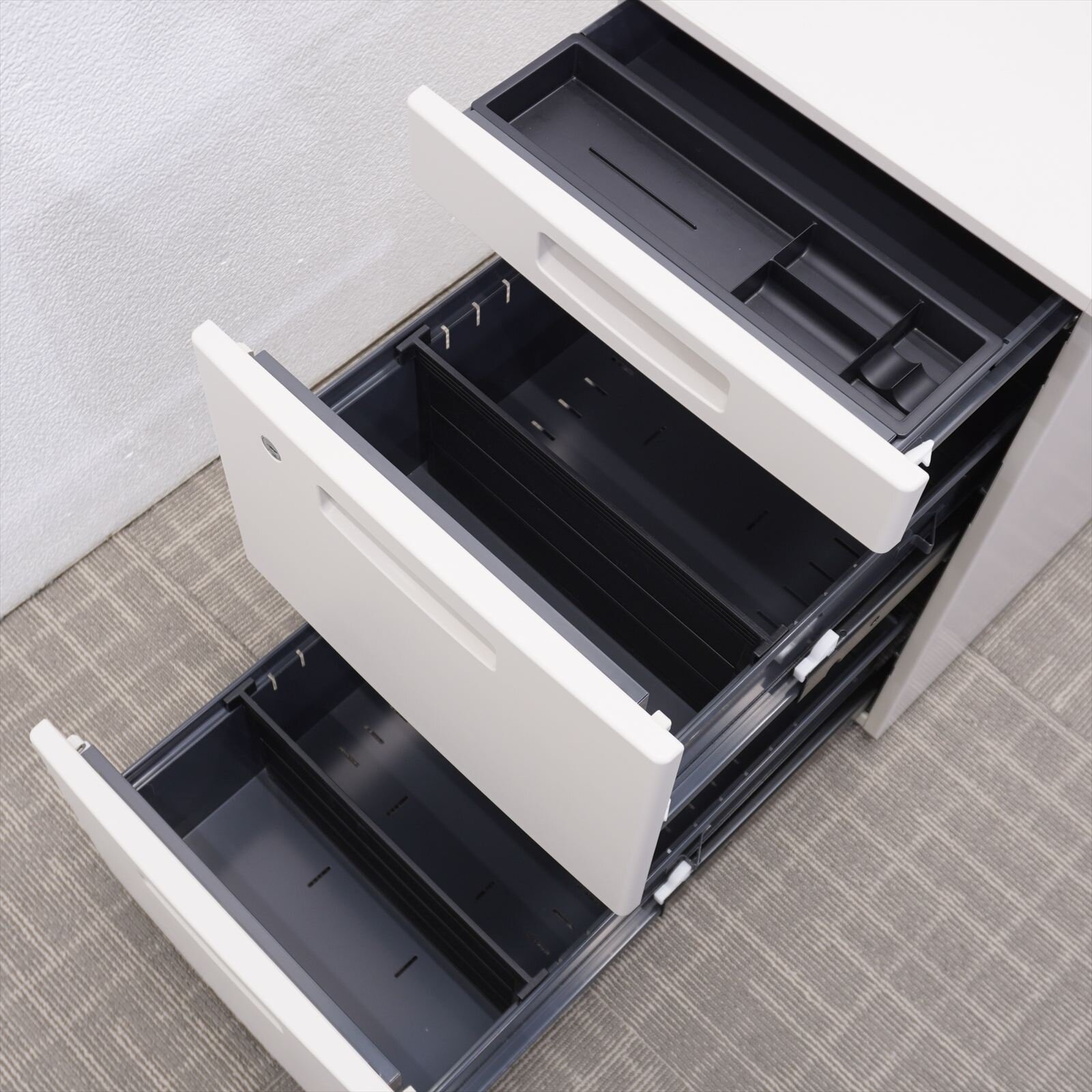 コクヨ ＭＸＶ 脇机 ３段