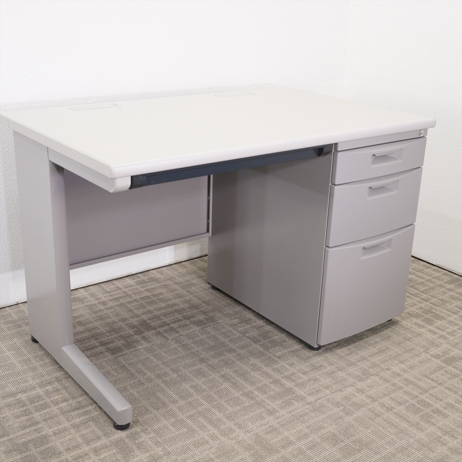 イトーキ ＣＺ 片袖机 117 WE色