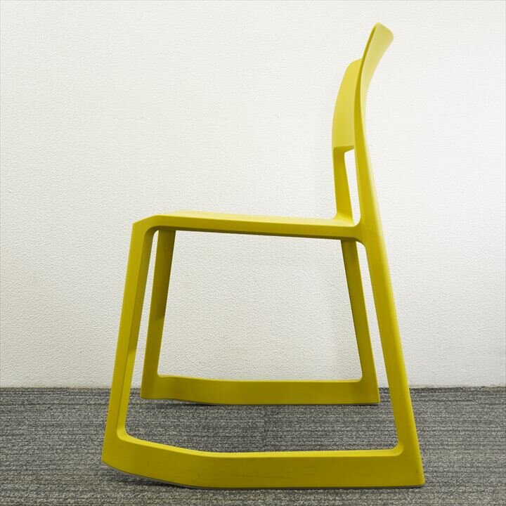 ヴィトラ ティプトン スタッキングチェア マスタード- 中古オフィス