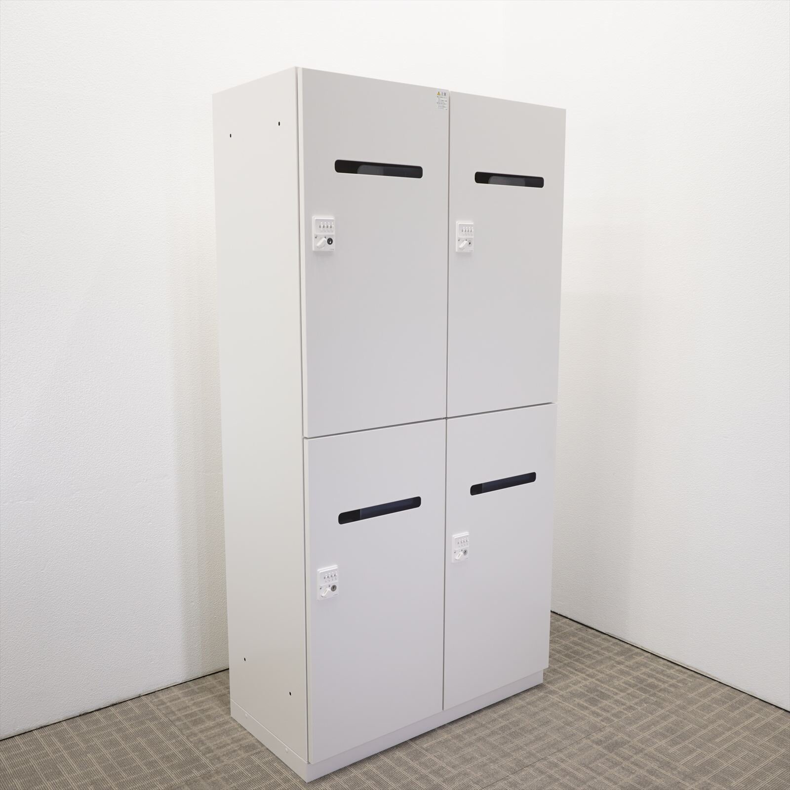 イトーキ M型 ダイヤル式4人用モバイルロッカー W900 D450 H1800