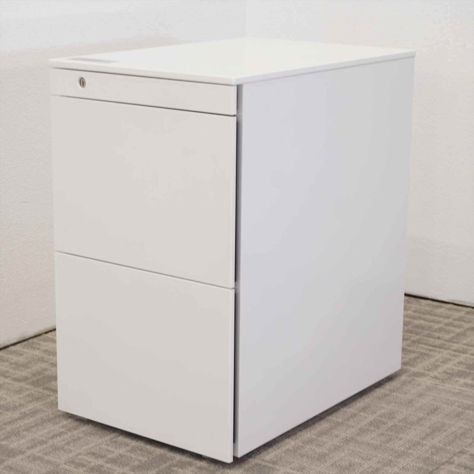 オカムラ プロユニット ３段ワゴン ペントレー サイド取手 H650 ホワイト