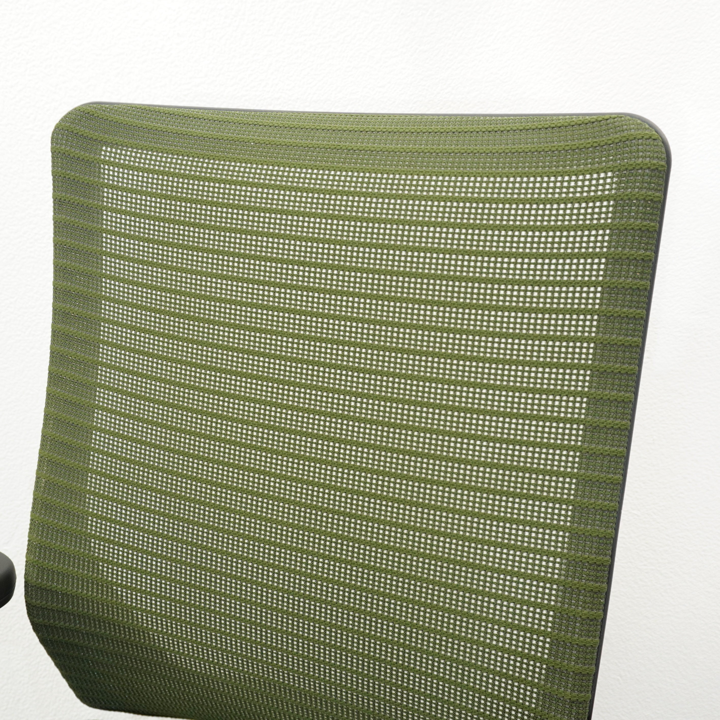 オカムラ コーラル 可動肘 ハイバック メッシュタイプ ダークグリーン