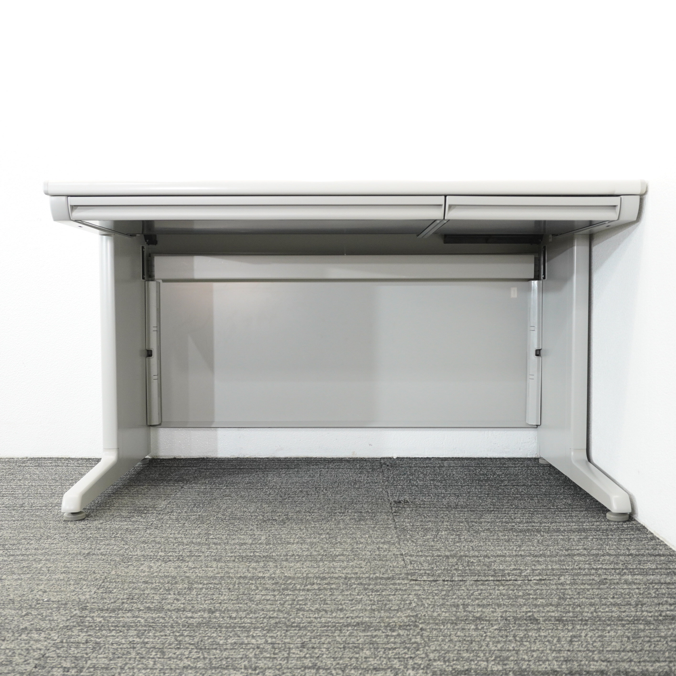 オカムラ SD-e 平机 127