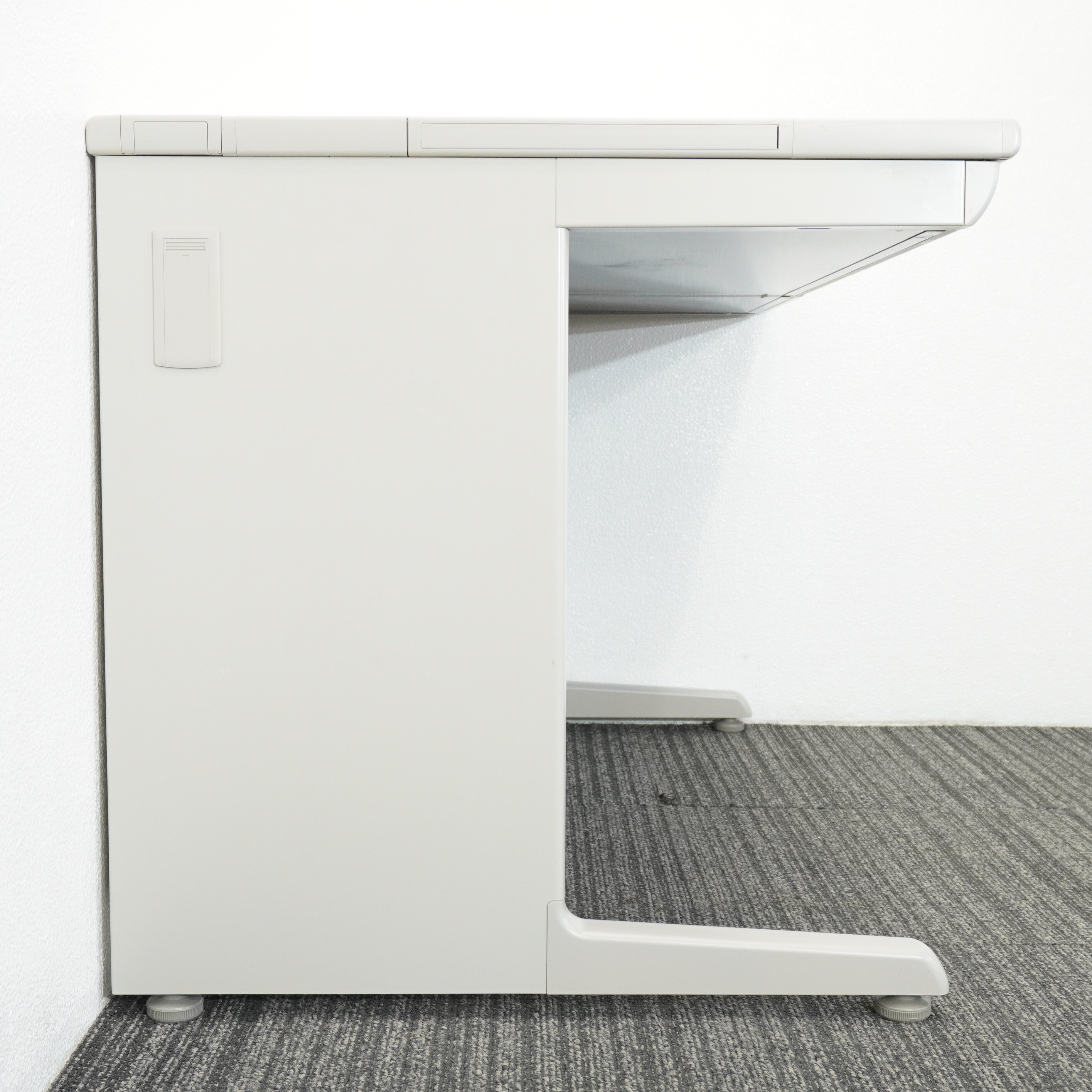 オカムラ SD-e 平机 127