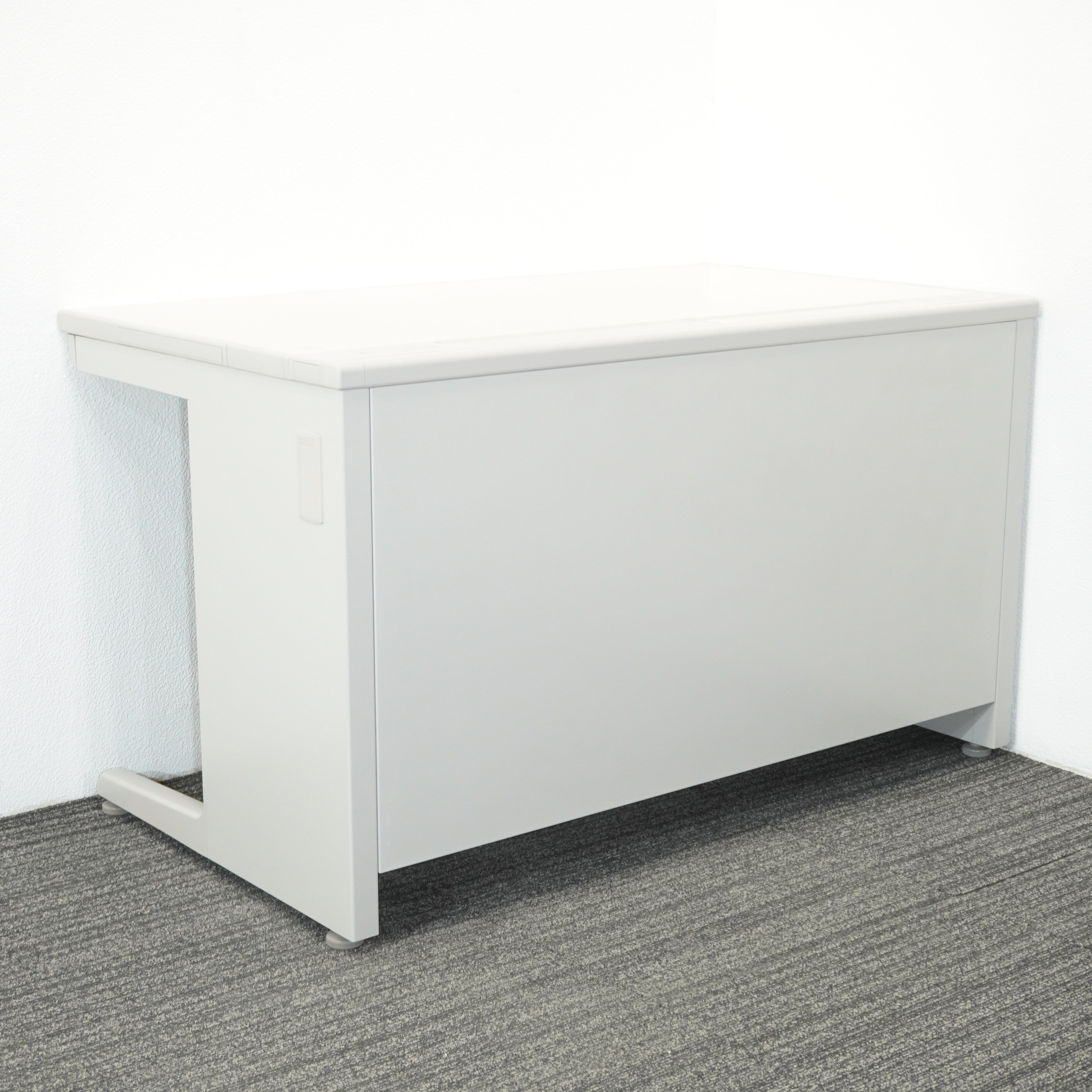 オカムラ SD-e 平机 127