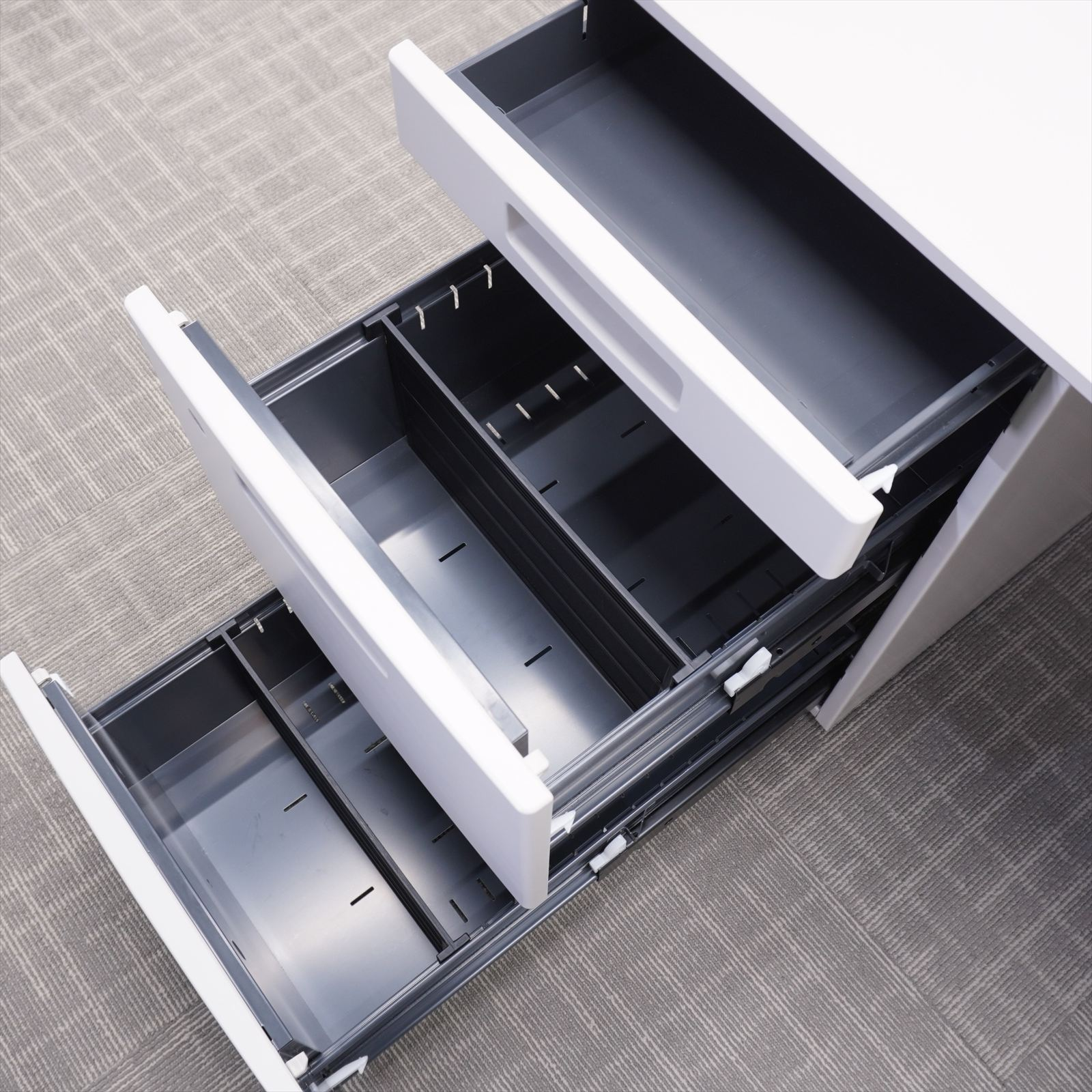 コクヨ ＭＸＶ 両袖机 147 H700  