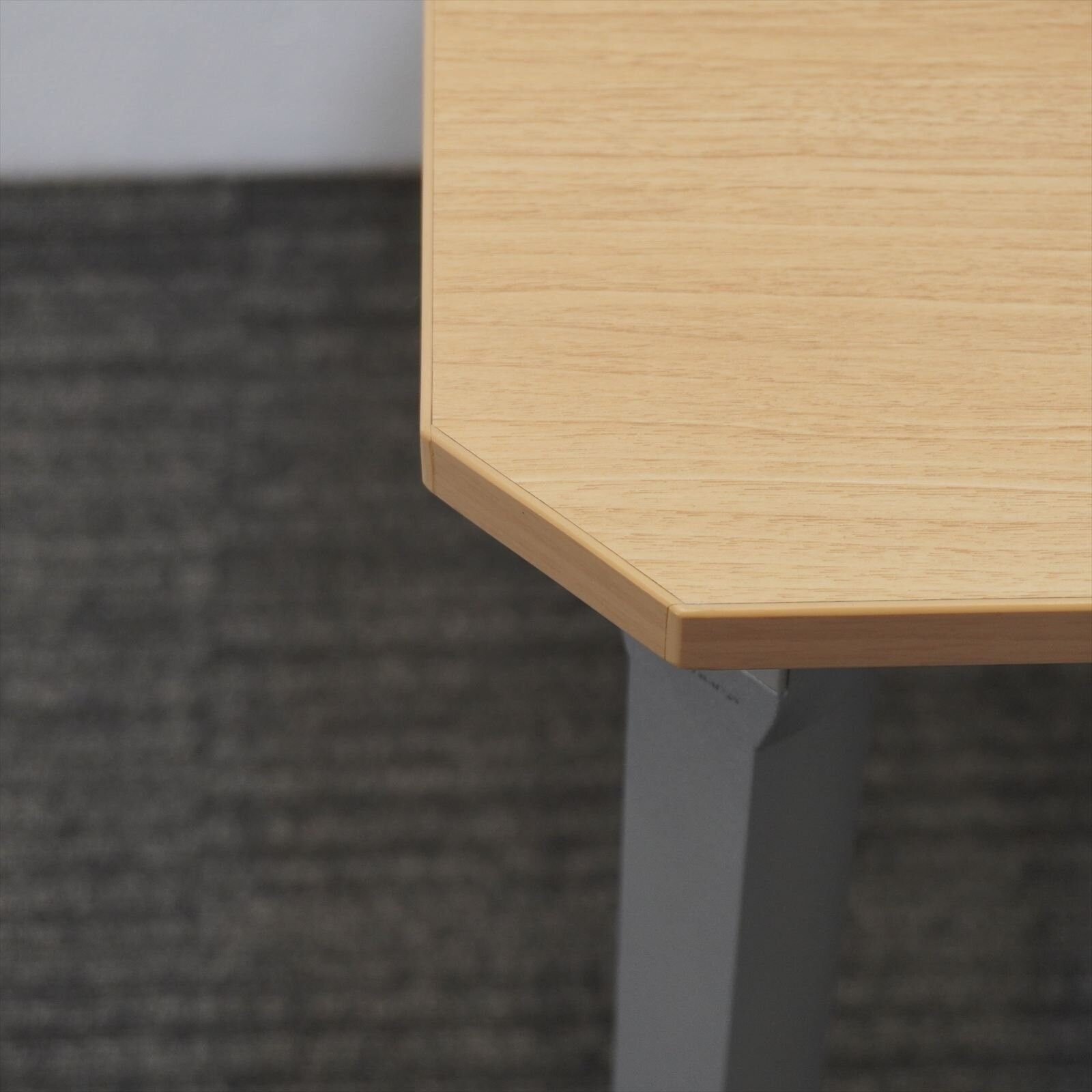 オカムラ スナップパワー ミーティングテーブル 1275 H700 ネオウッドライト