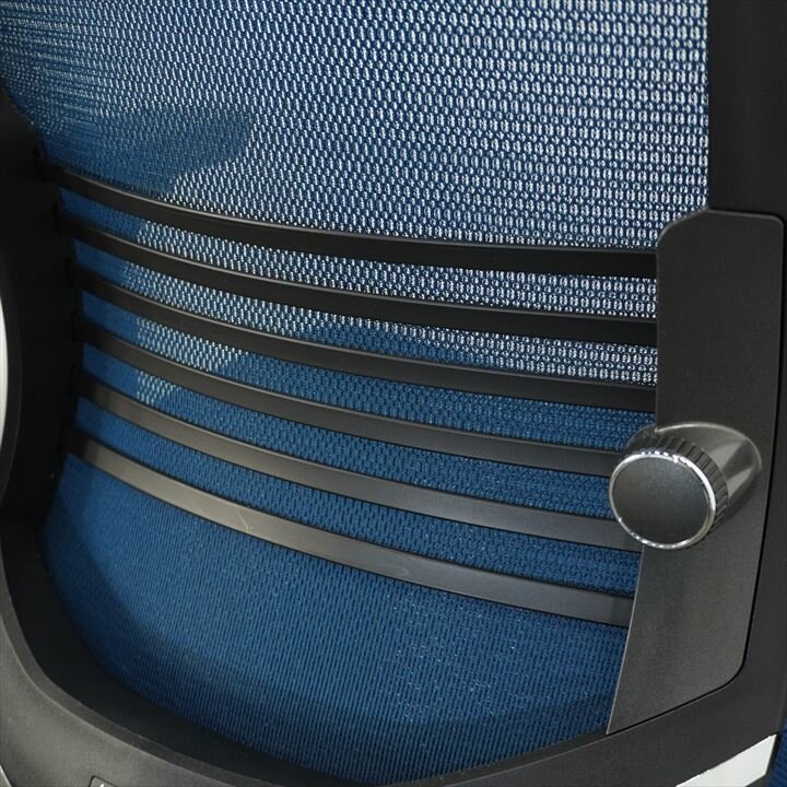 コクヨ ベゼル 可動肘 ヘッドレスト付き ブルー