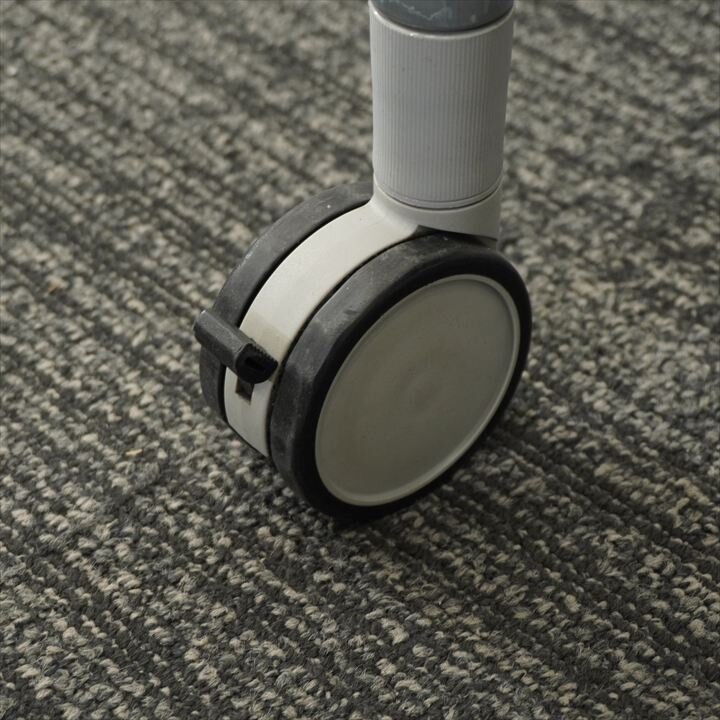 オカムラ インターアクトNT フラップテーブル 1560 幕板付 木目