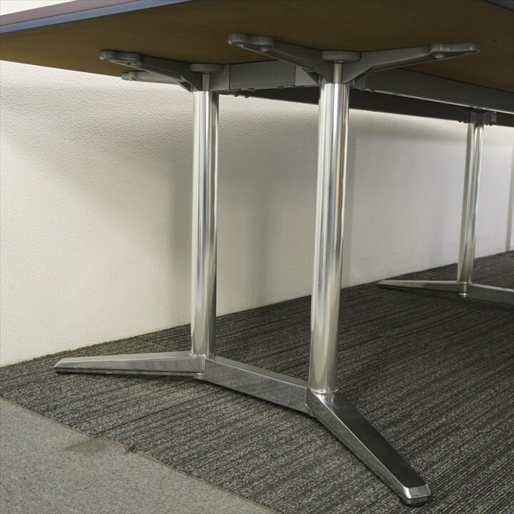 オカムラ ラティオⅡ 舟形ミーティングテーブル W3600 D1400-1200 H720