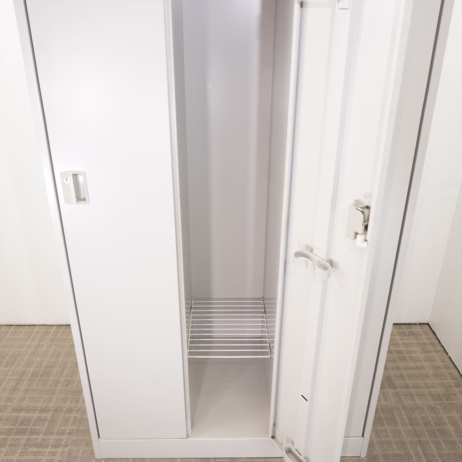 オカムラ FZ 3人用ロッカー H1790