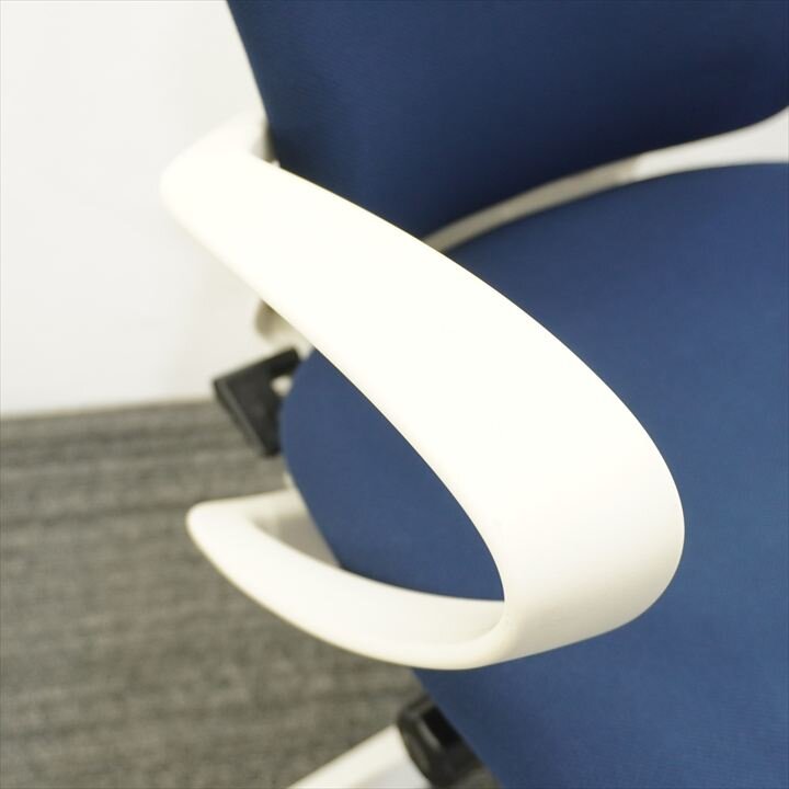 イトーキ フルゴ 肘付 ハイバック ネイビーブルー 特価品（2）