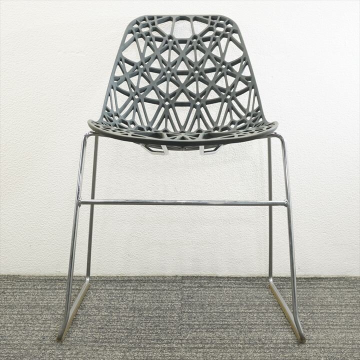 オカムラ NETT(ネット) スタッキングチェア ブラック 特価品