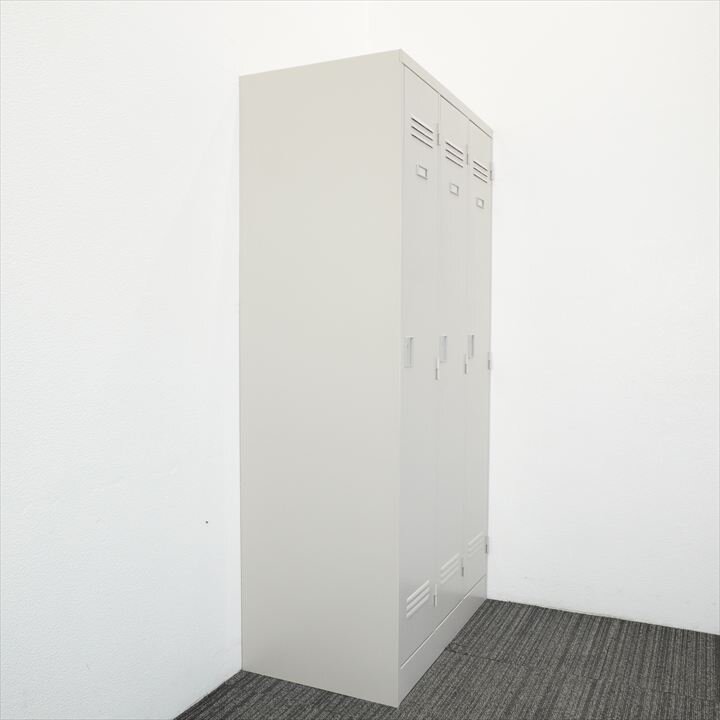 イトーキ Ｊ型 ３人用ロッカー