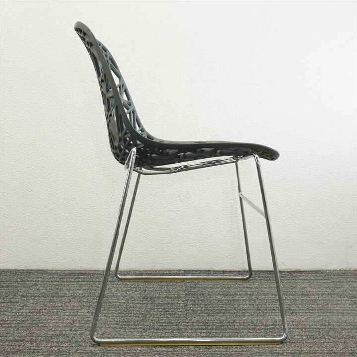 オカムラ NETT(ネット) スタッキングチェア ブラック 特価品