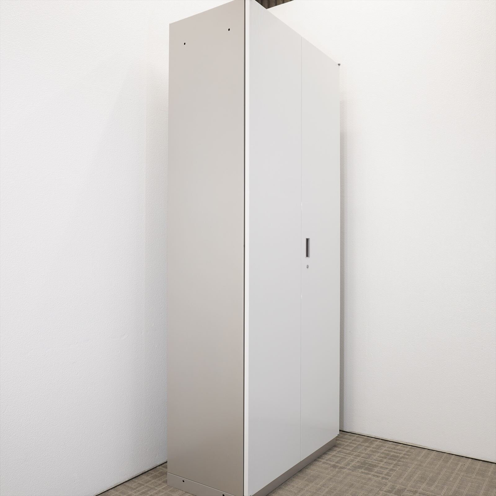 イトーキ シンラインキャビネットR 両開き書庫 H2140