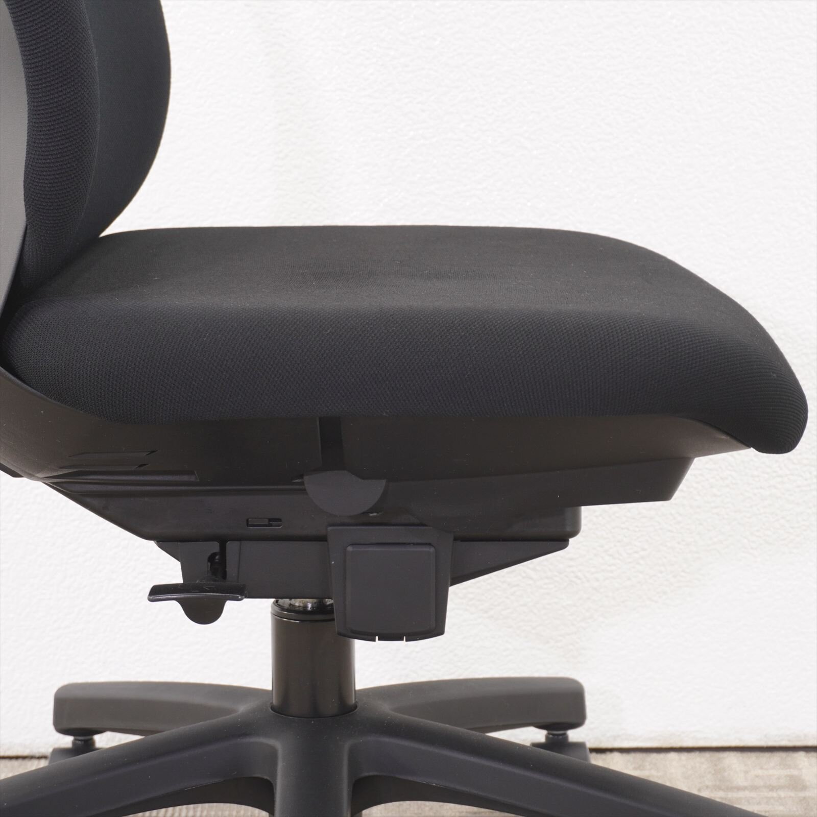 イトーキ トルテＲ ハイバック ブラック