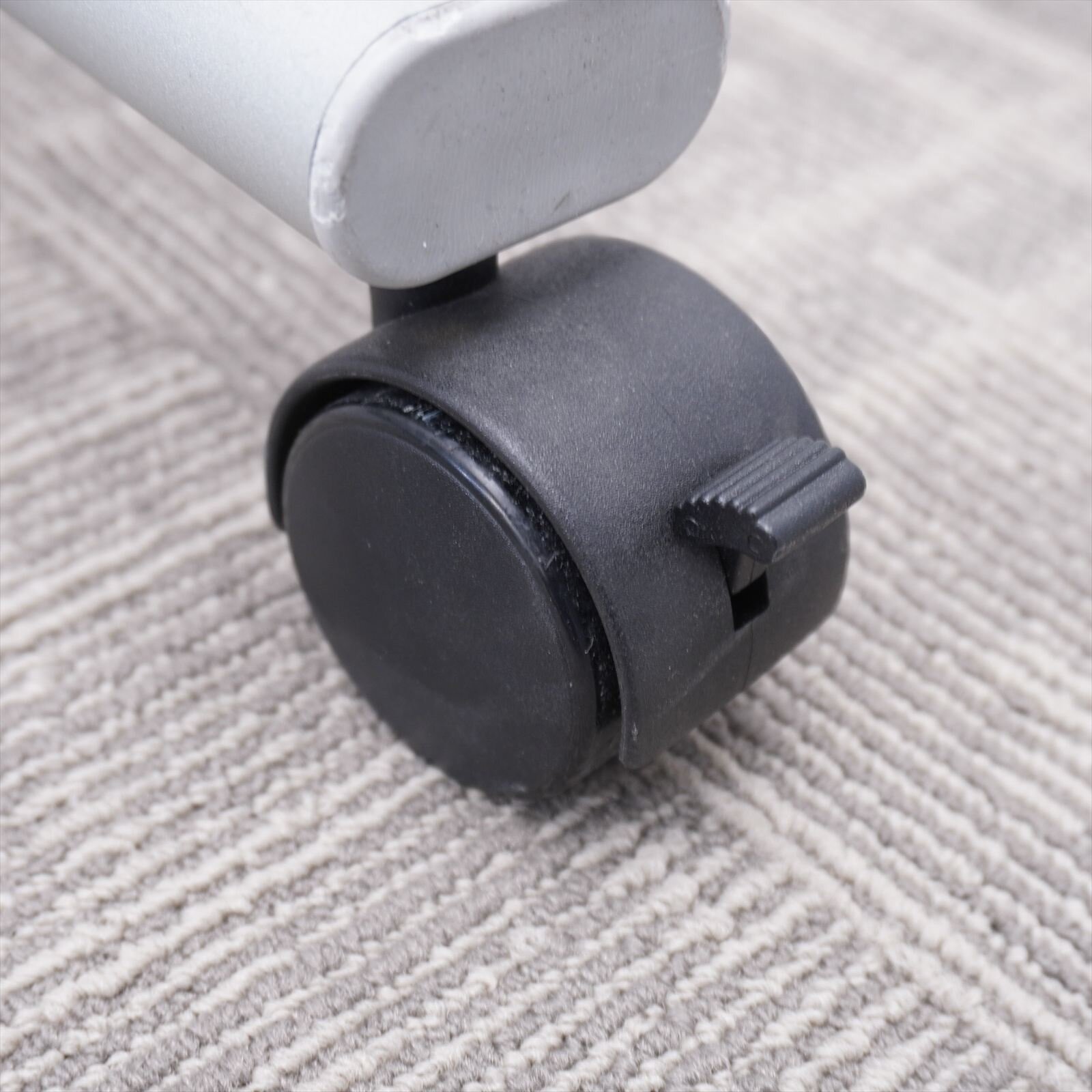 オカムラ 門型コートハンガー W600 キャスター付