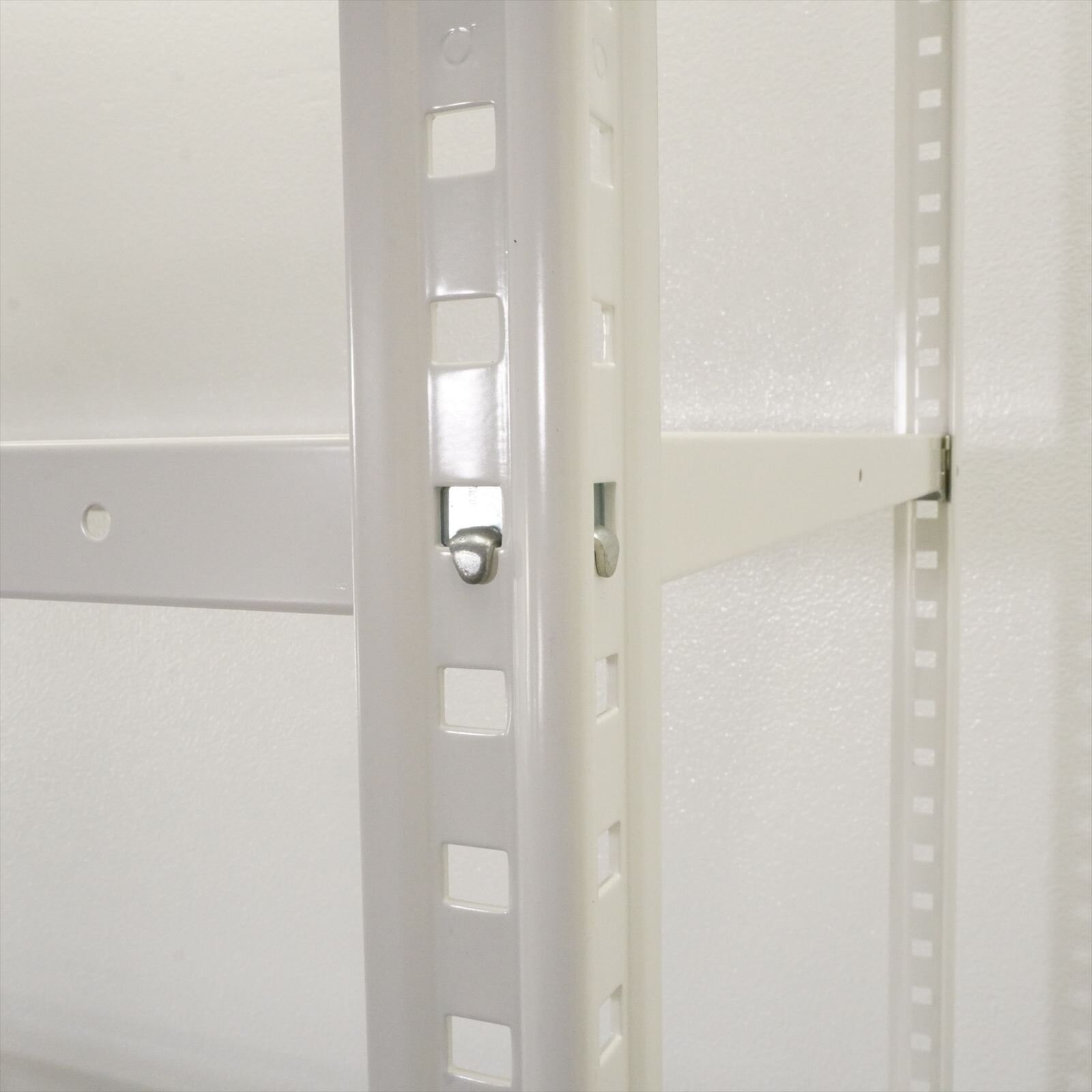 【自社便対応のみ】オカムラ 軽量棚 天地4段 150kg／1段 W1500 D600 H2100 ホワイト