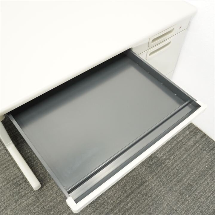 プラス ＬＡ 片袖机 107