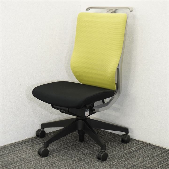 イトーキ エピオス ハイバック ハンガー付 ブライトモスグリーン/ブラック