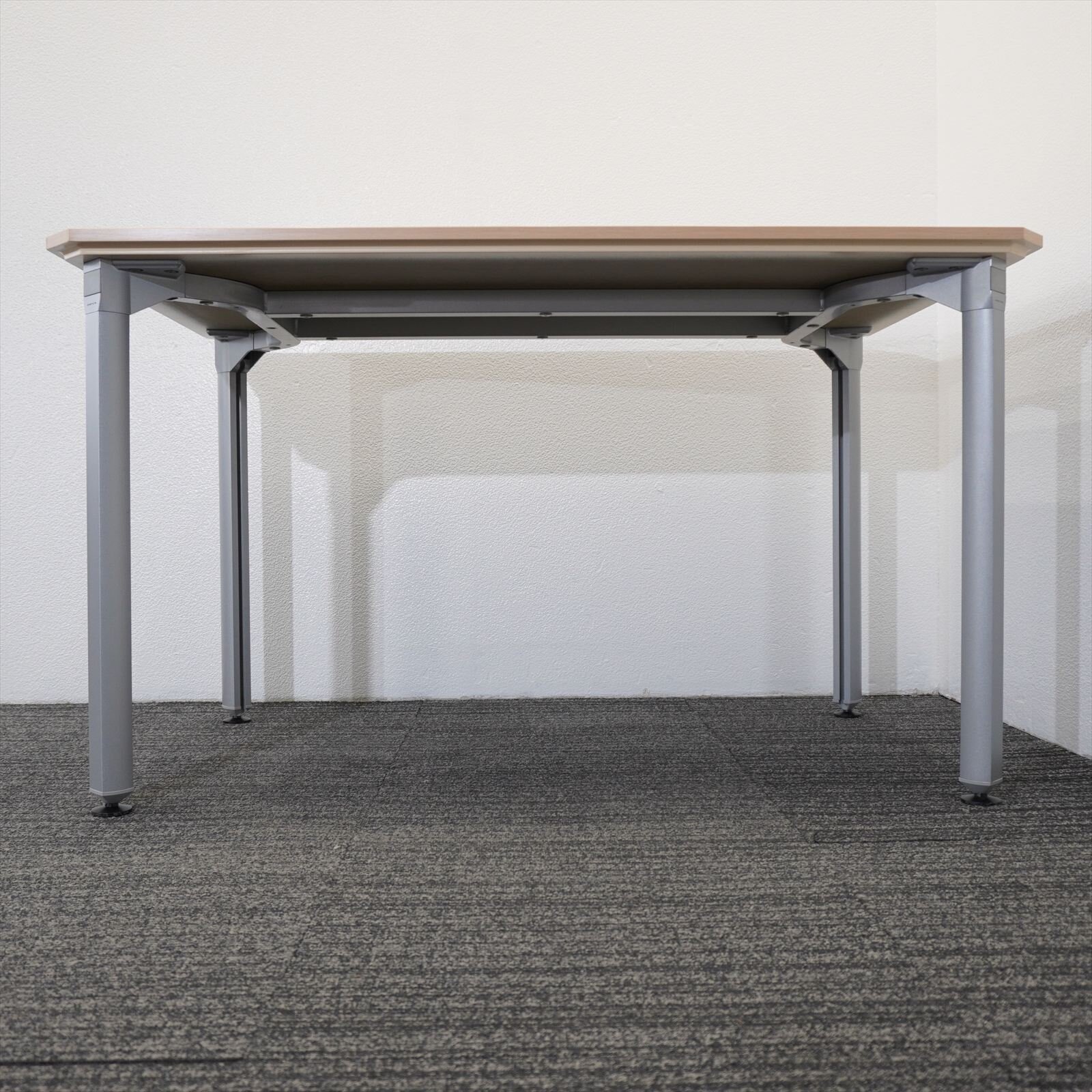 オカムラ スナップパワー ミーティングテーブル 1275 H700 ネオウッドライト