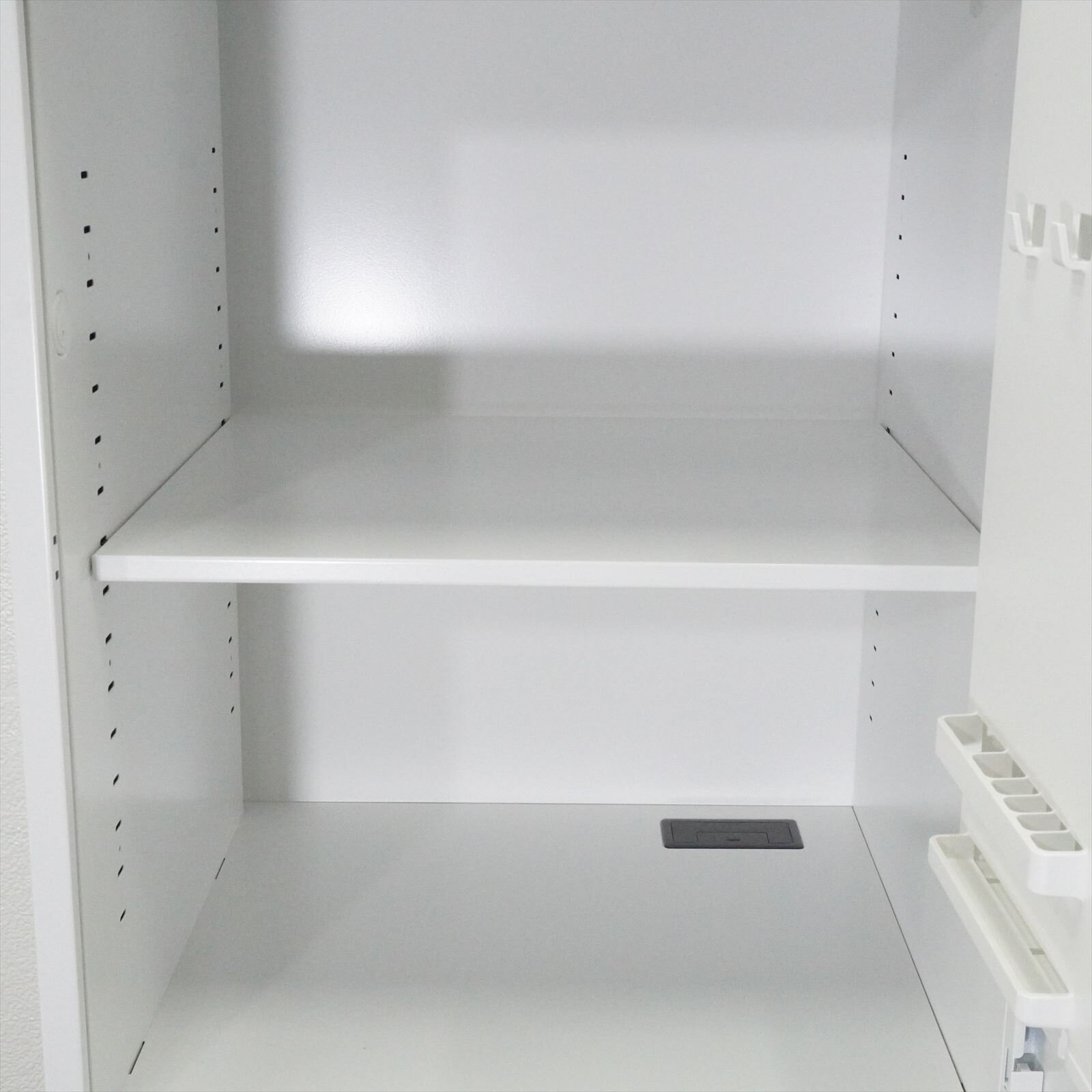 コクヨ エディア ダイヤル式6人用モバイルロッカー H1810 ホワイト